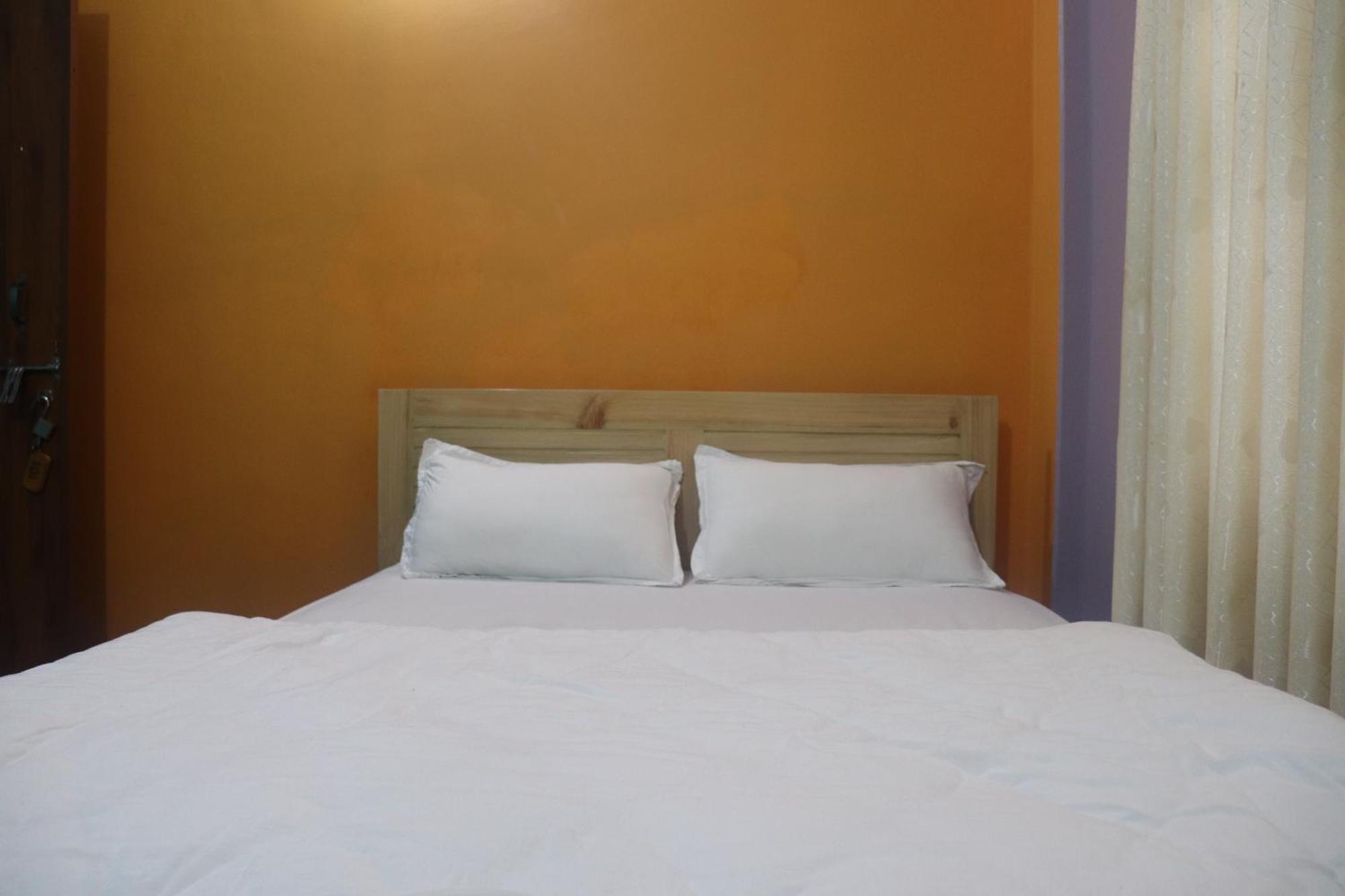 Hotel Young'S Stupa Ranipauwa Стая снимка